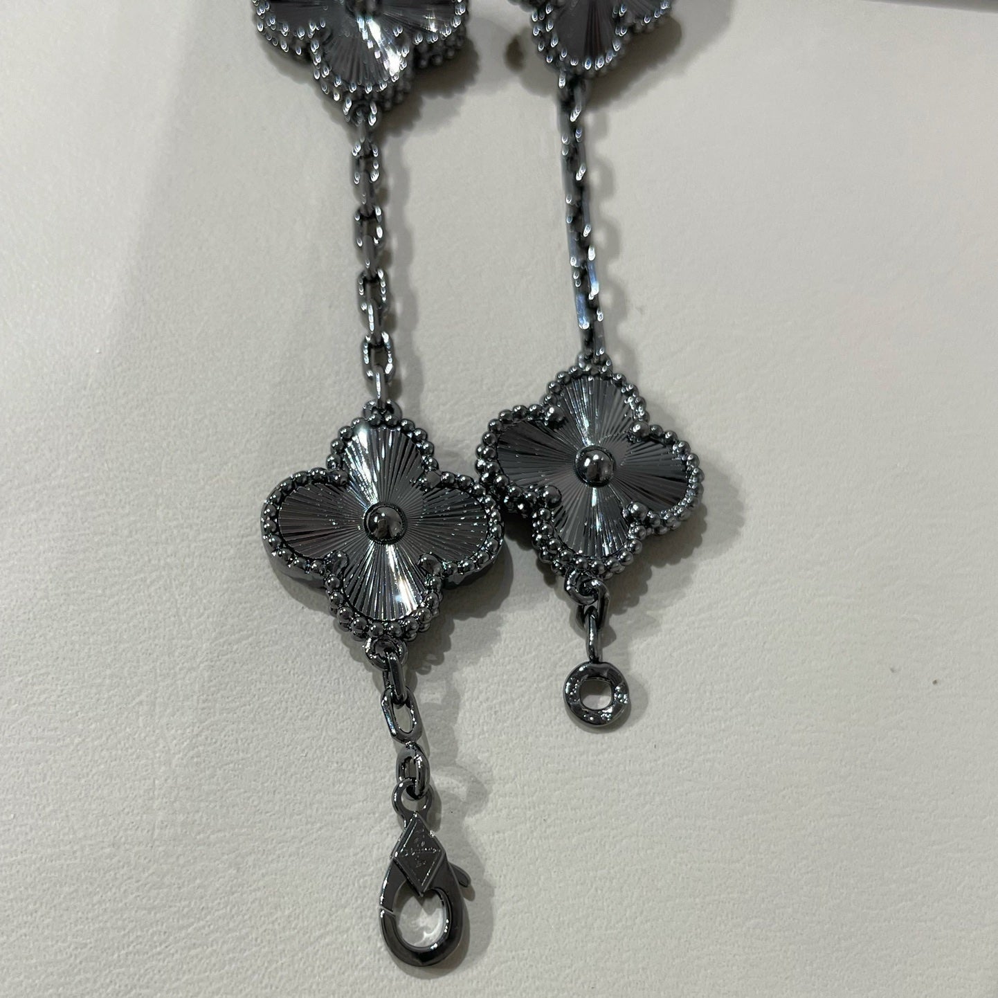[Dream]New CLOVER 5 MOTIF BLACK BRACELET