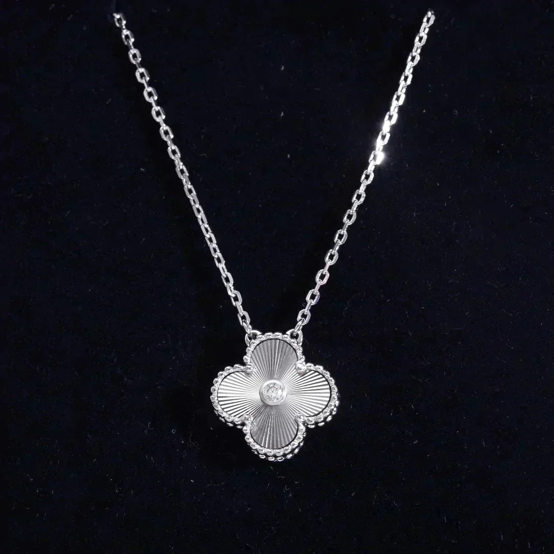 „Dream“CLOVER 15MM DIAMANT LASER HALSKETTE SILBER