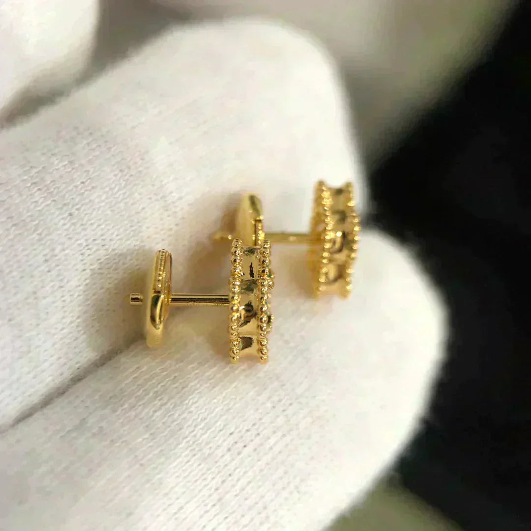 「ドリーム」クローバー ミニ 9.5MM マラカイト イヤリング