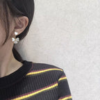 「ドリーム」クローバースウィートホワイトマザーオブパールピアス