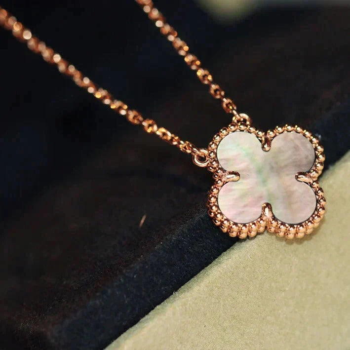¡®Dream¡¯CLOVER 15MM  GRAY MOTHER OF PEARL NECKLACE