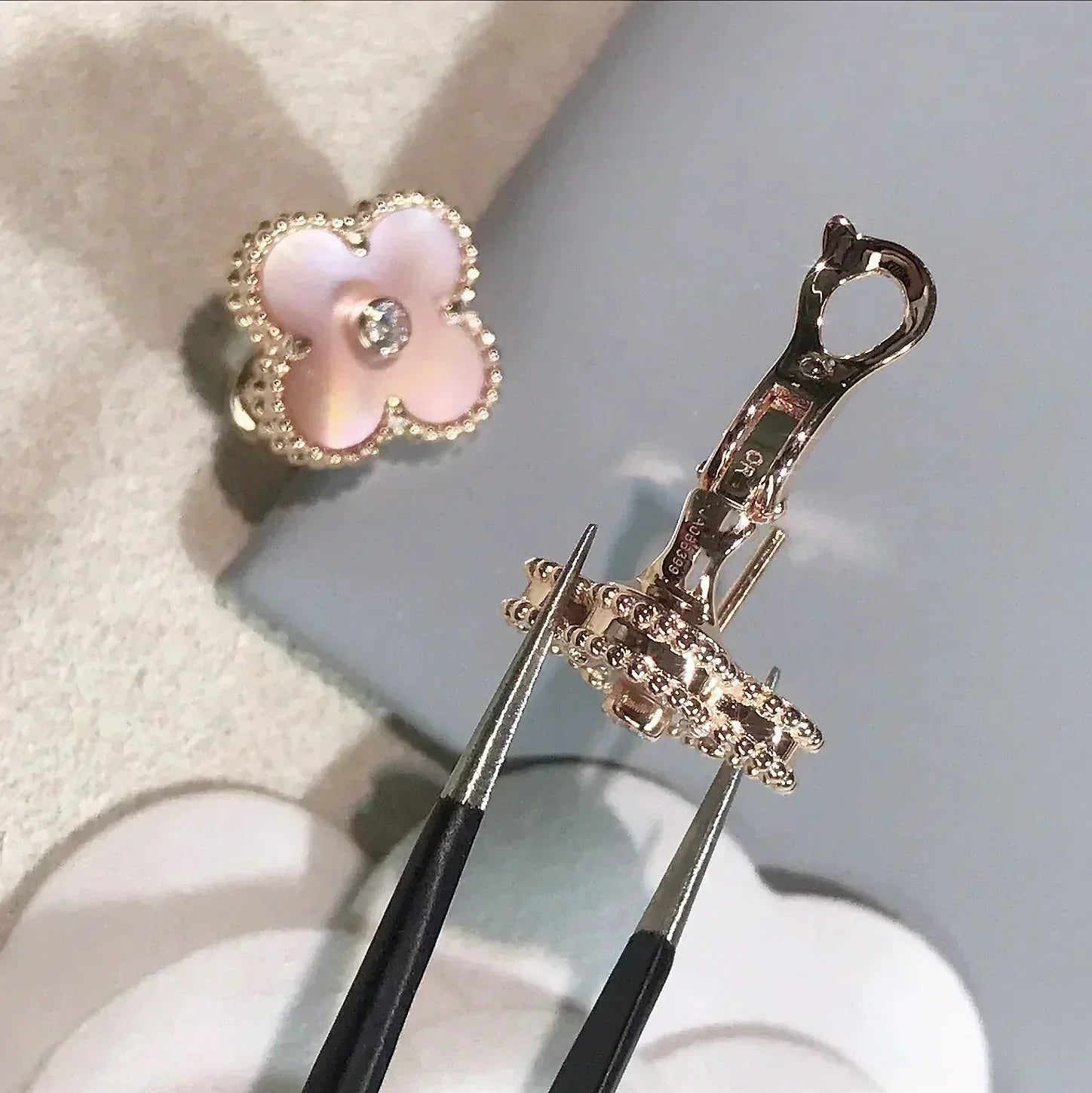 ¡®Dream¡¯CLOVER MITTELGROSSE 1 MOTIV OHRRINGE ROSA PERLMUTT DIAMANT