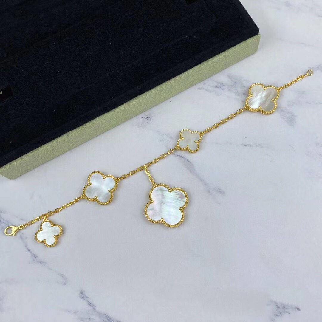 ¡®Dream¡¯MAGIC CLOVER MOP GOLD ARMREIF 5 MOTIVE