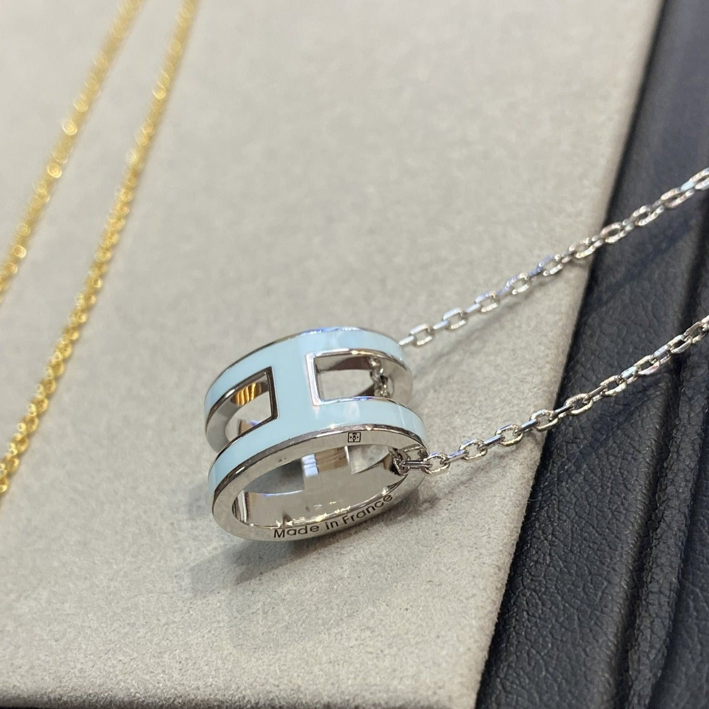 ¡®Dream¡¯POP H LIGHT BLUE NECKLACE