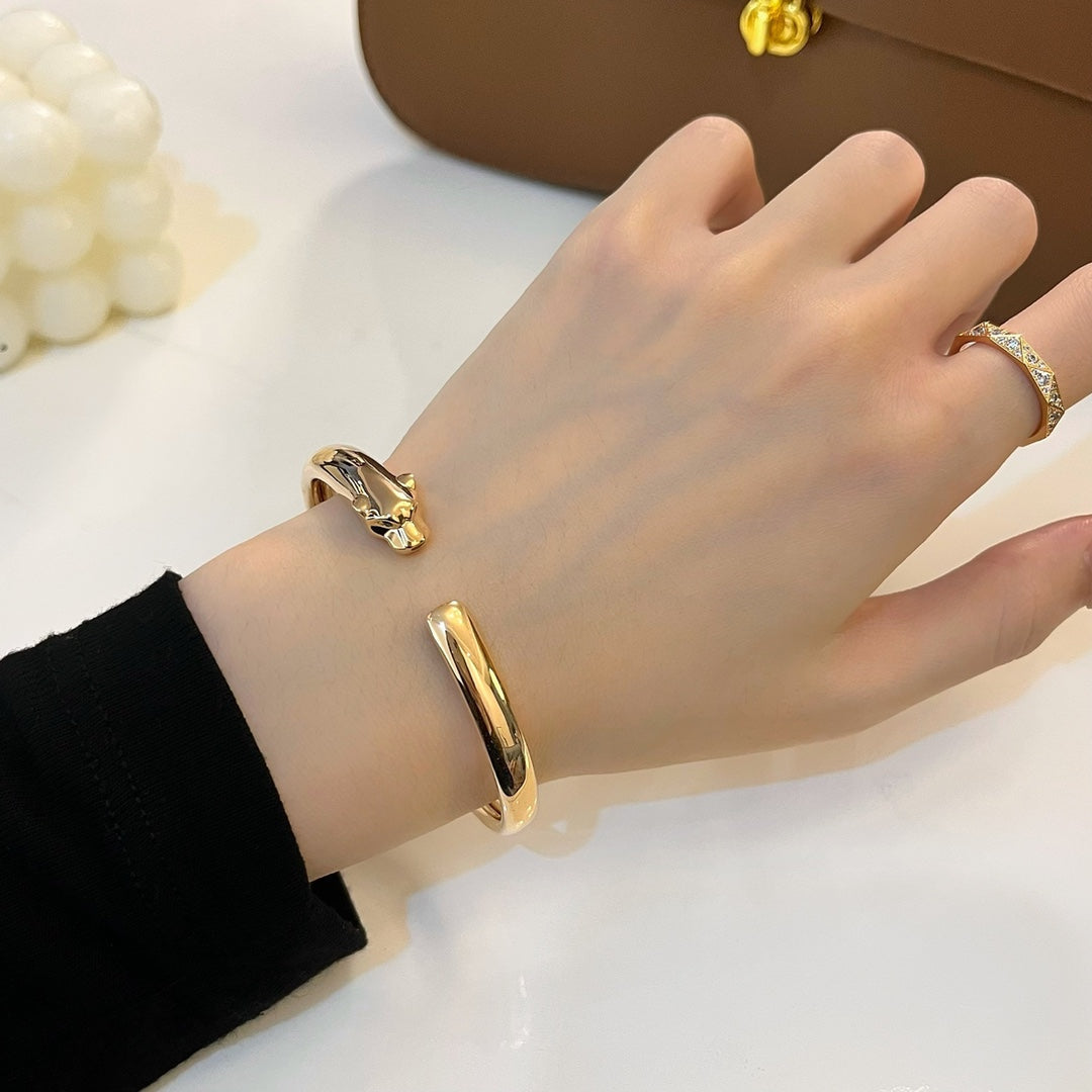 「ドリーム」パンテール ゴールド オープン ブレスレット