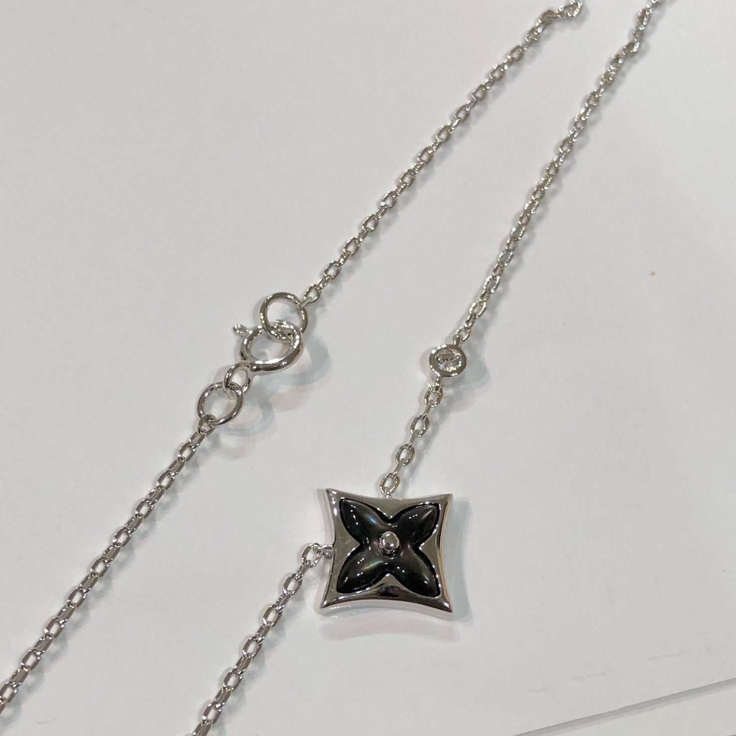 ®DREAM®STAR 黒蝶貝ネックレス