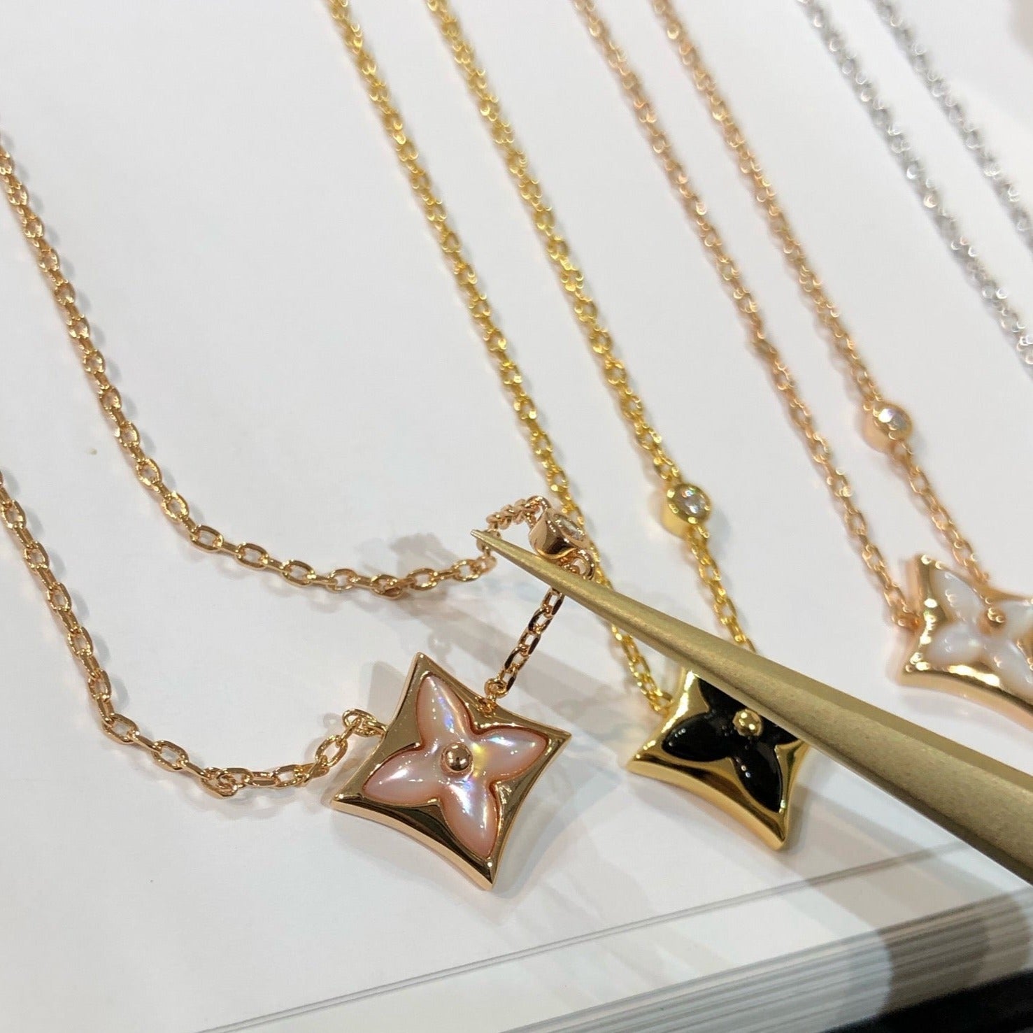 ®DREAM®STAR 黒蝶貝ネックレス