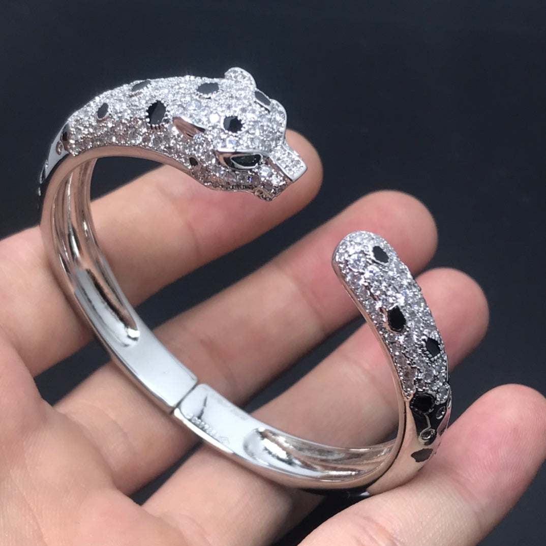 「ドリーム」パンテール ビッグブレスレット ダイヤモンド