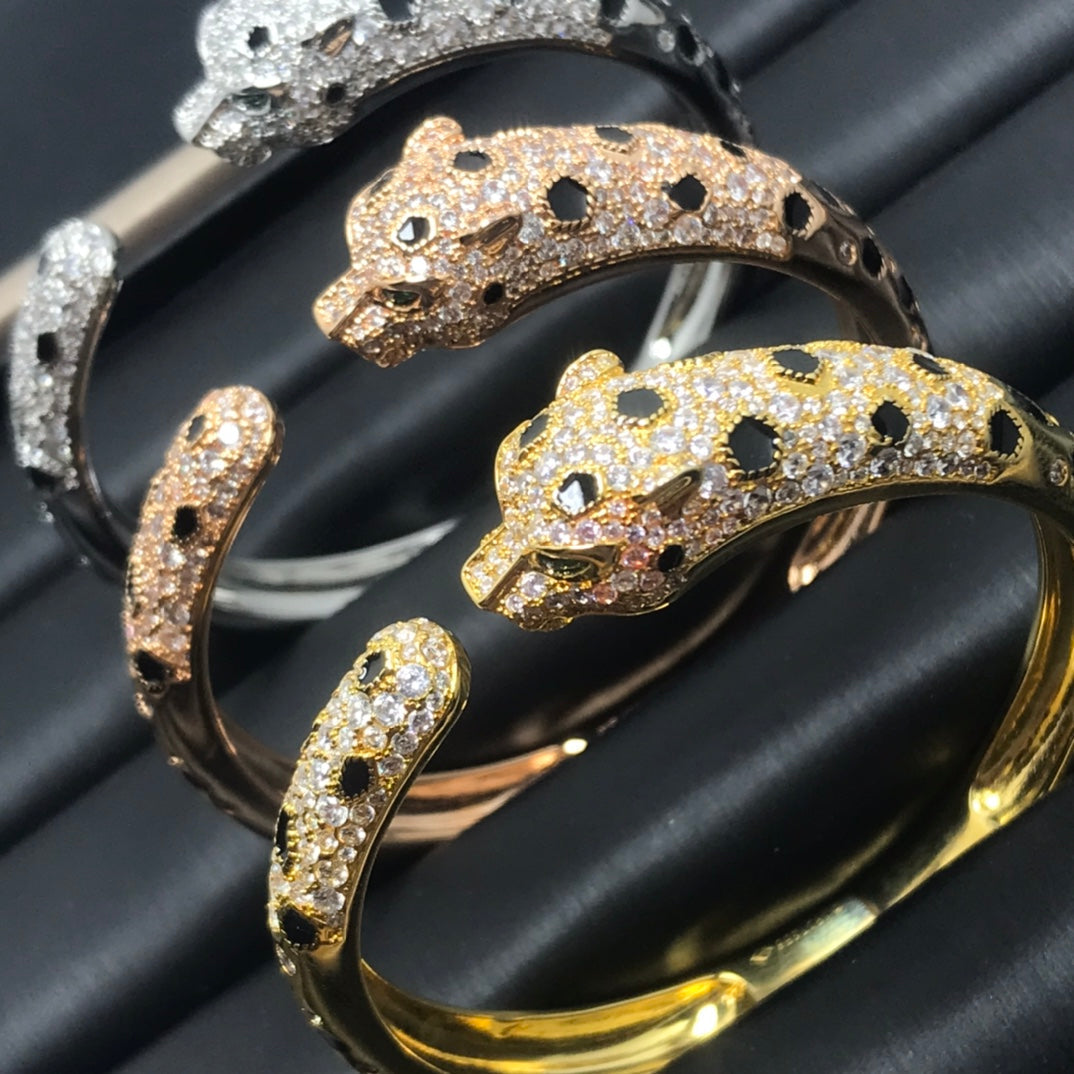 「ドリーム」パンテール ビッグブレスレット ダイヤモンド