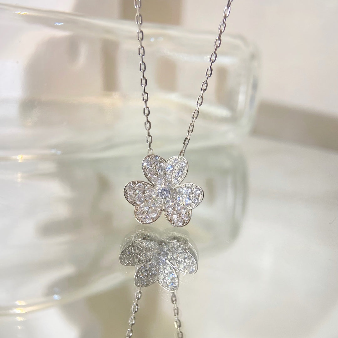 ¡®Dream¡¯FLOWER DIAMOND NECKLACE