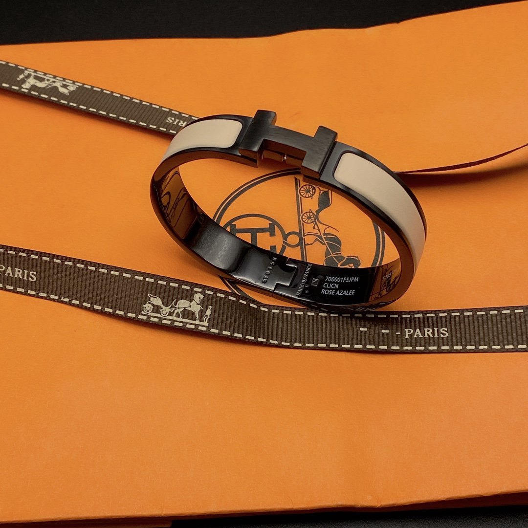 Armband „Dream“ mit 12 mm breiten schwarzen und beigen Keramikelementen