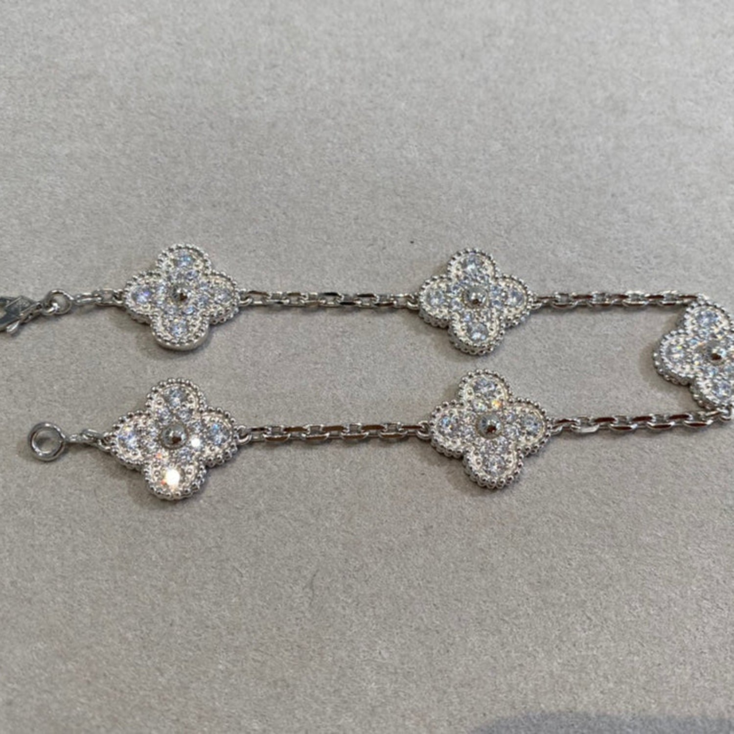 [Dream] Neue CLOVER 5 MOTIF FULL DIAMOND ARMBANDKOLLEKTION