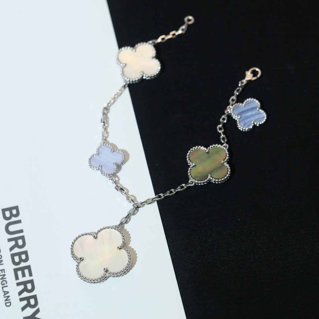 „Dream“KLEE-ARMBAND 5 MOTIVE MOP CHALZEDON SILBER