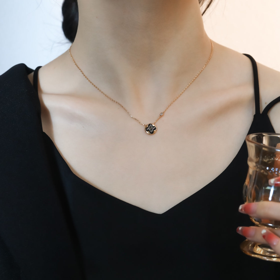 ¡®Dream¡¯SUN PEDANT PINK GOLD 1 DIAMOND NECKLACE