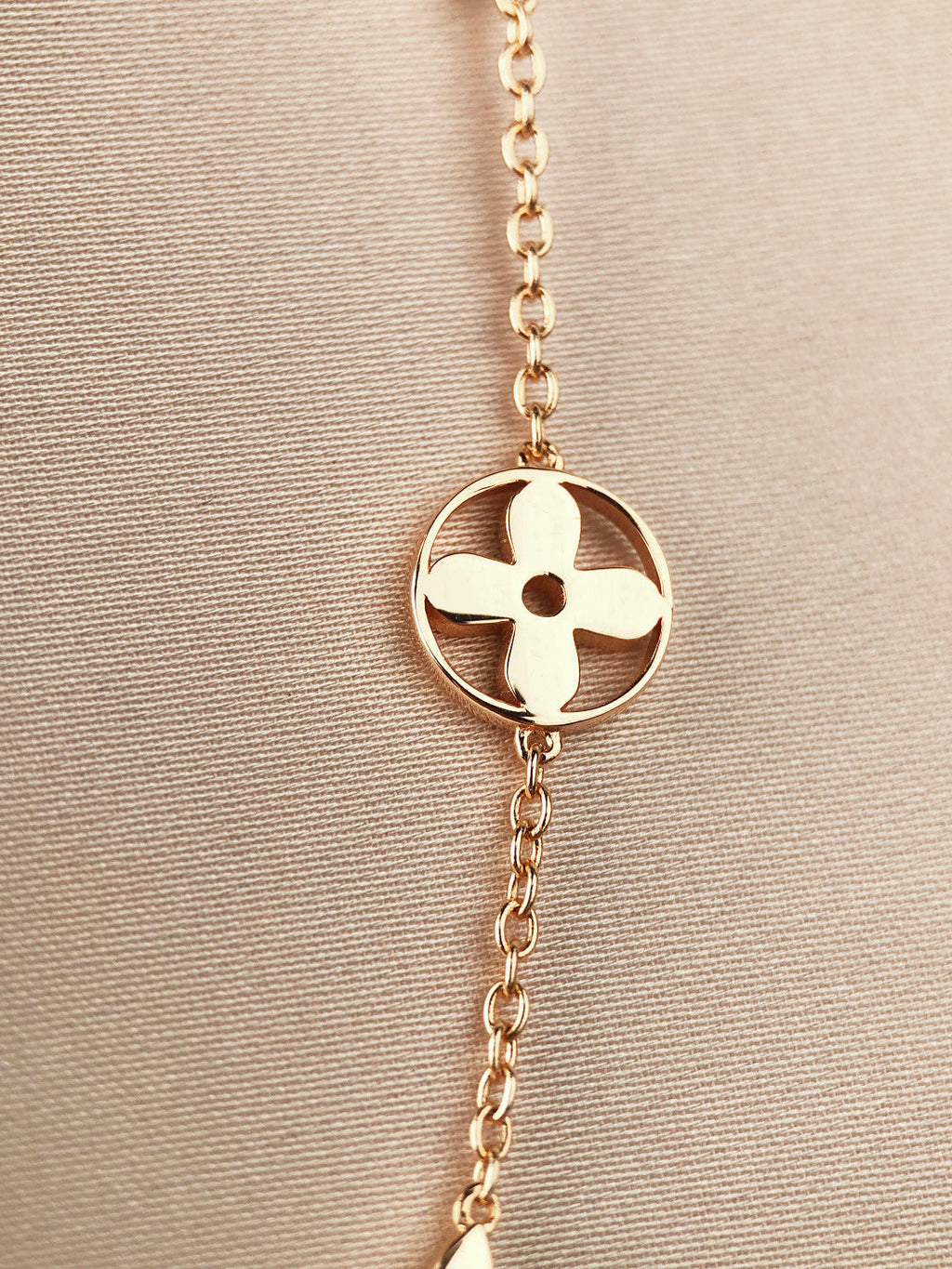 ¡®Dream¡¯STAR AND SUN 7 MOTIFS GOLD BRACELET