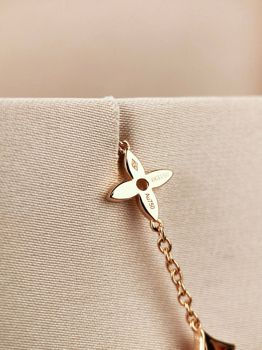 ¡®Dream¡¯STAR AND SUN 7 MOTIFS GOLD BRACELET