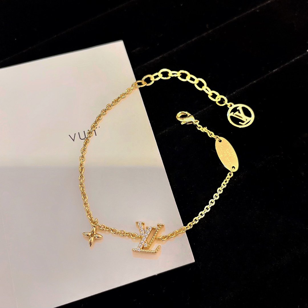 ¡®Dream¡¯LOGO STAR MOTIF GOLD BRACELET