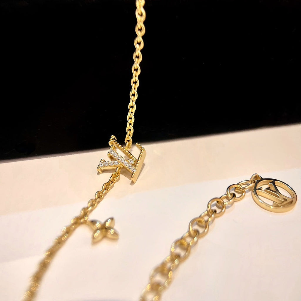 ¡®Dream¡¯LOGO STAR MOTIF GOLD BRACELET
