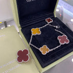 「ドリーム」クローバー 5モチーフ シルバー カーネリアン タイガーアイ ブレスレット