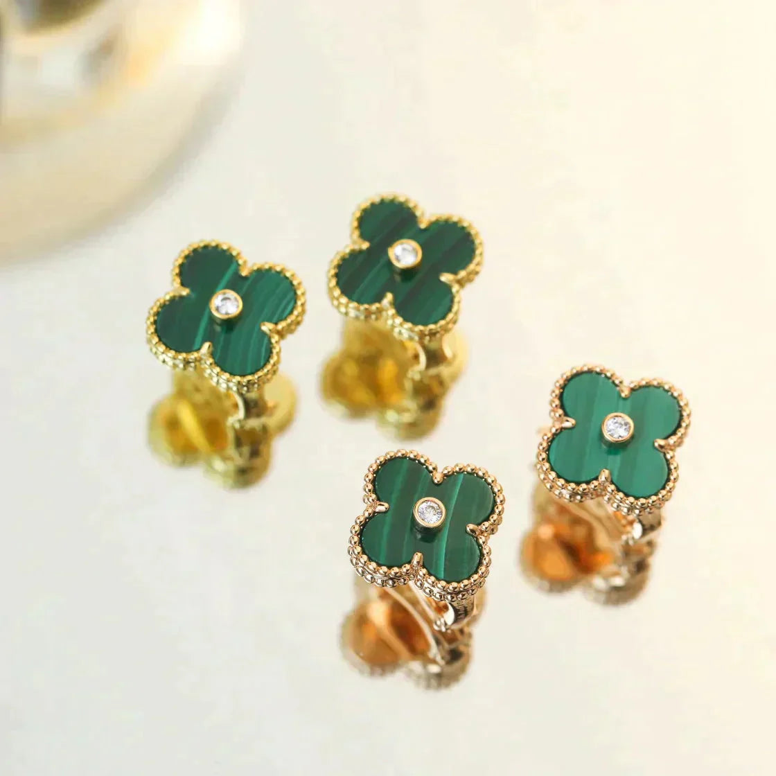 „Dream“-Ohrringe, CLOVER MEDIUM, 1 Motiv, MALACHIT, DIAMANTEN