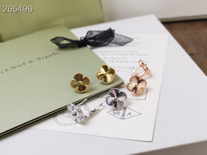 ¡®Dream¡¯CLOVER MEDIUM STUD EARRINGS