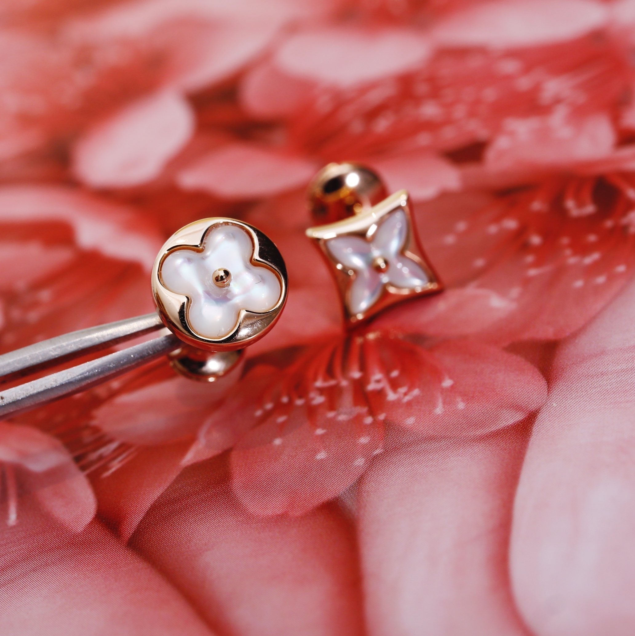 ¡®Dream¡¯STAR AND SUN PINK GOLD MOP STUD EARRINGS