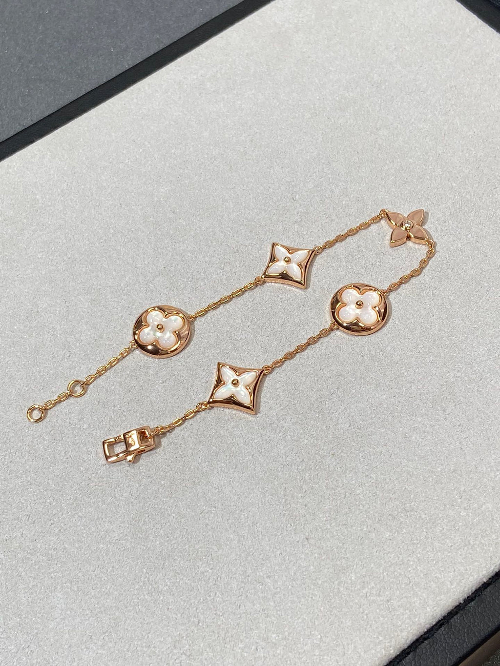 ¡®Dream¡¯STAR AND SUN 5 MOTIF MOP PINK GOLD BRACELET