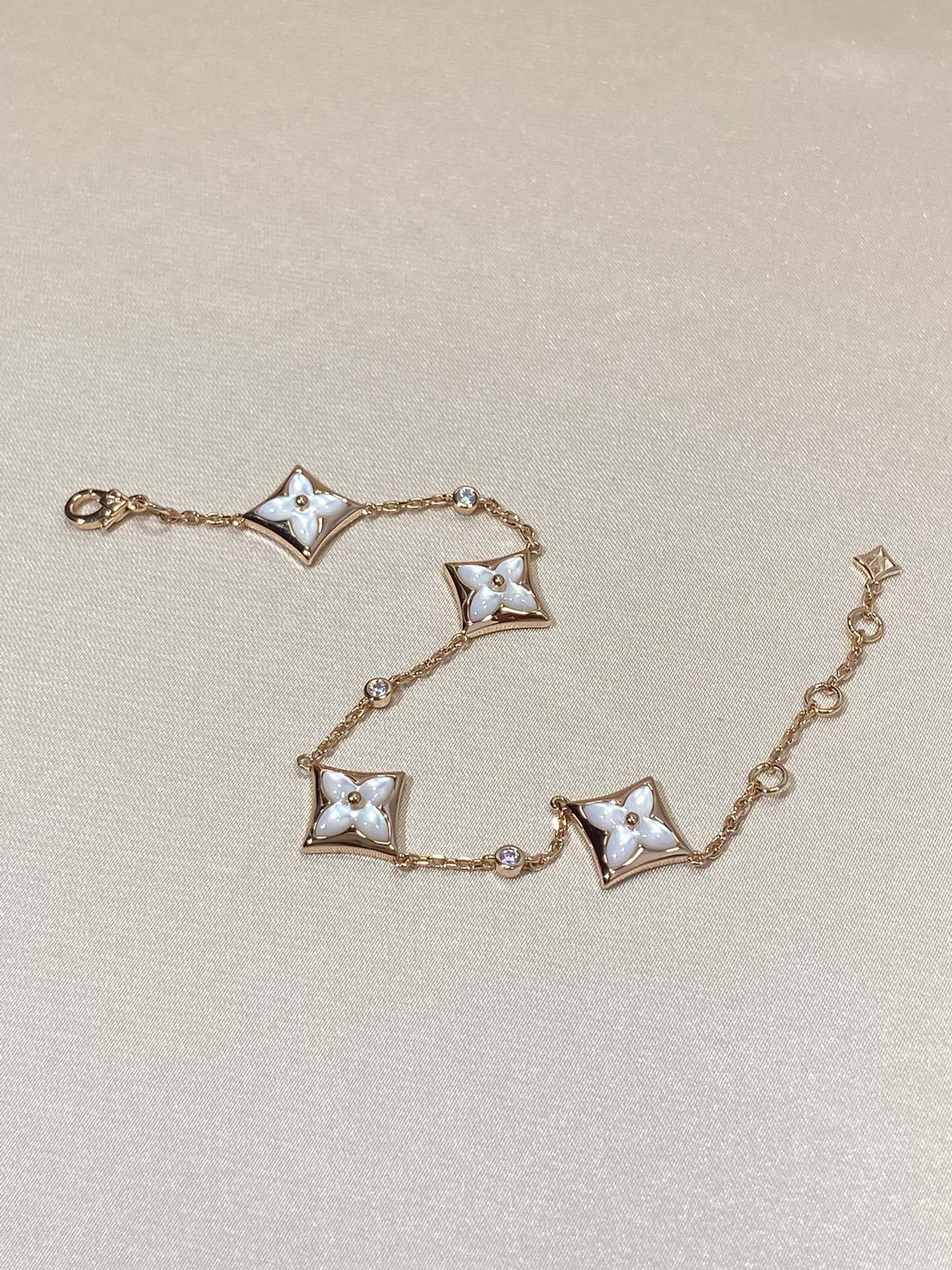 ¡®Dream¡¯STAR 4 MOTIF MOP DIAMOND PINK GOLD BRACELET