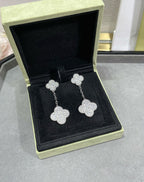 ¡®Dream¡¯CLOVER 2 MOTIFS DIAMOND PAVED SILVER EARRINGS