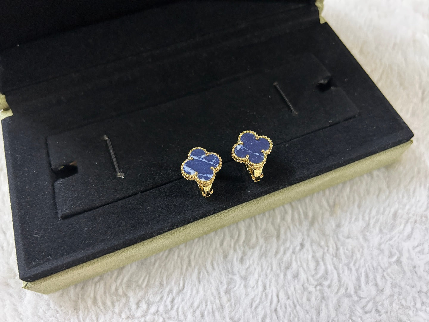 ®Dream®CLOVER PIETERSITE MEDIUM STUD-OHRRINGE