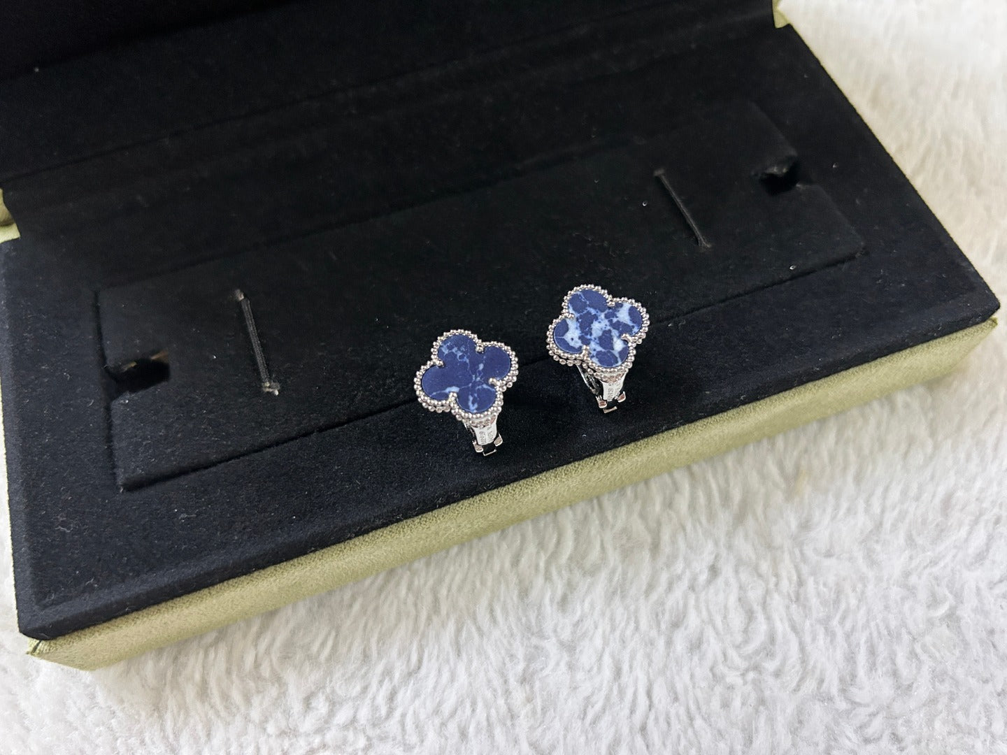 ®Dream®CLOVER PIETERSITE MEDIUM STUD-OHRRINGE