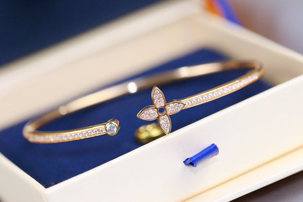 ¡®Dream¡¯IDYLLE PINK GOLD OPEN BRACELET DIAMOND PAVED