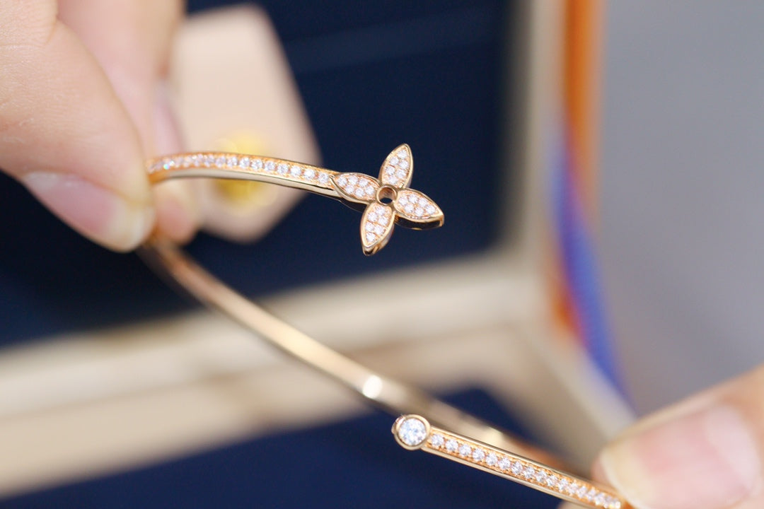 ¡®Dream¡¯IDYLLE PINK GOLD OPEN BRACELET DIAMOND PAVED