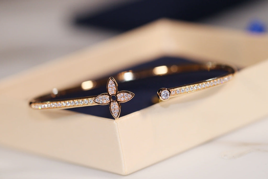 ¡®Dream¡¯IDYLLE GOLD OPEN BRACELET DIAMOND PAVED