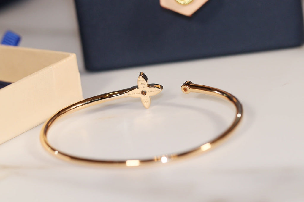 ¡®Dream¡¯IDYLLE GOLD OPEN BRACELET DIAMOND PAVED
