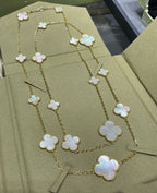 ¡®Dream¡¯CLOVER 16 MOTIF WEISSE PERLMUTT GOLD HALSKETTE