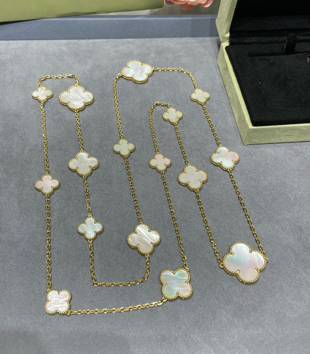 ¡®Dream¡¯CLOVER 16 MOTIF WEISSE PERLMUTT GOLD HALSKETTE