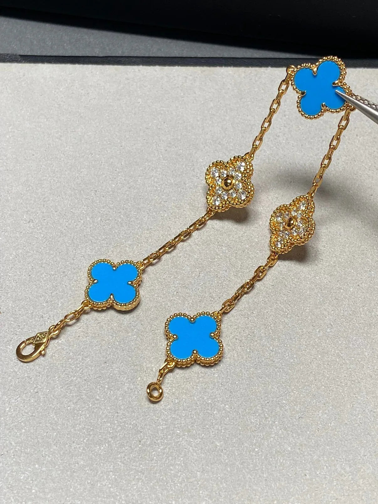 [Traum]Neue Kollektion CLOVER 5 MOTIF BLUE AGATE ARMBÄNDER