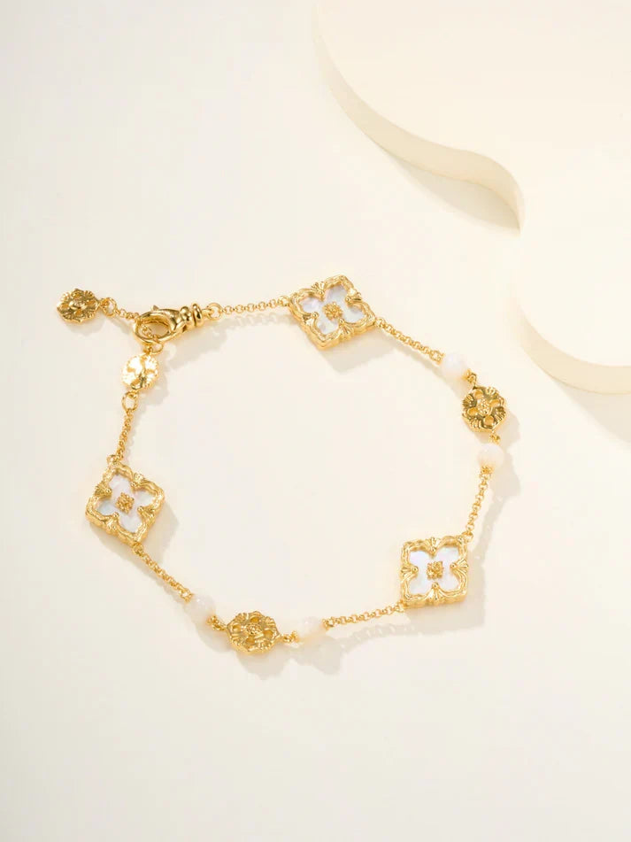 [Dream]B.C.L ENAMELED Three-Flower Bracelet£¨Trumpet)