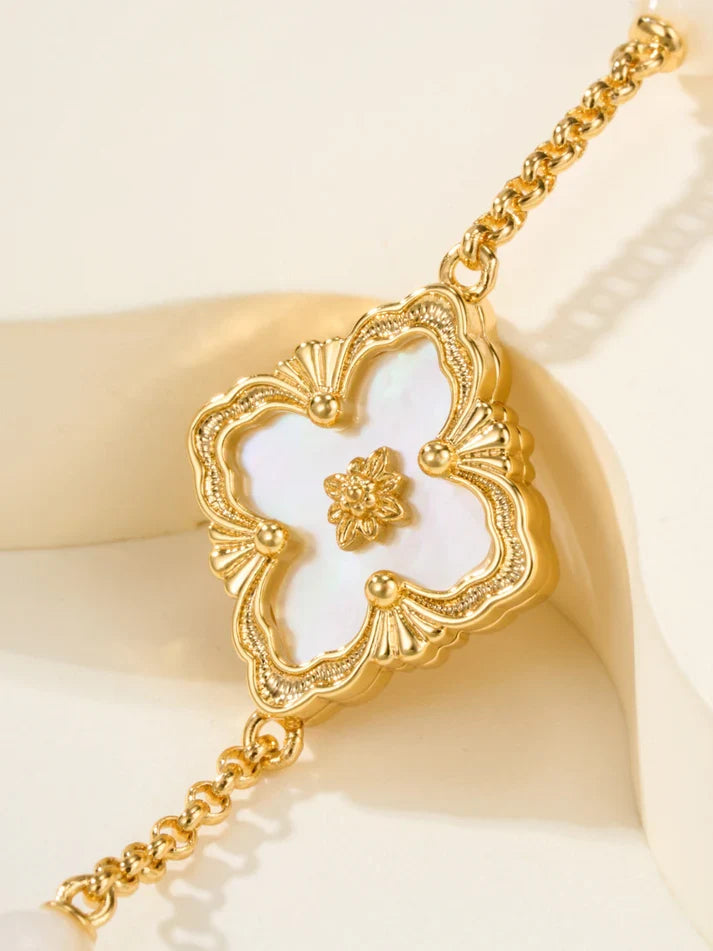 [Dream]B.C.L ENAMELED Three-Flower Bracelet£¨Trumpet)