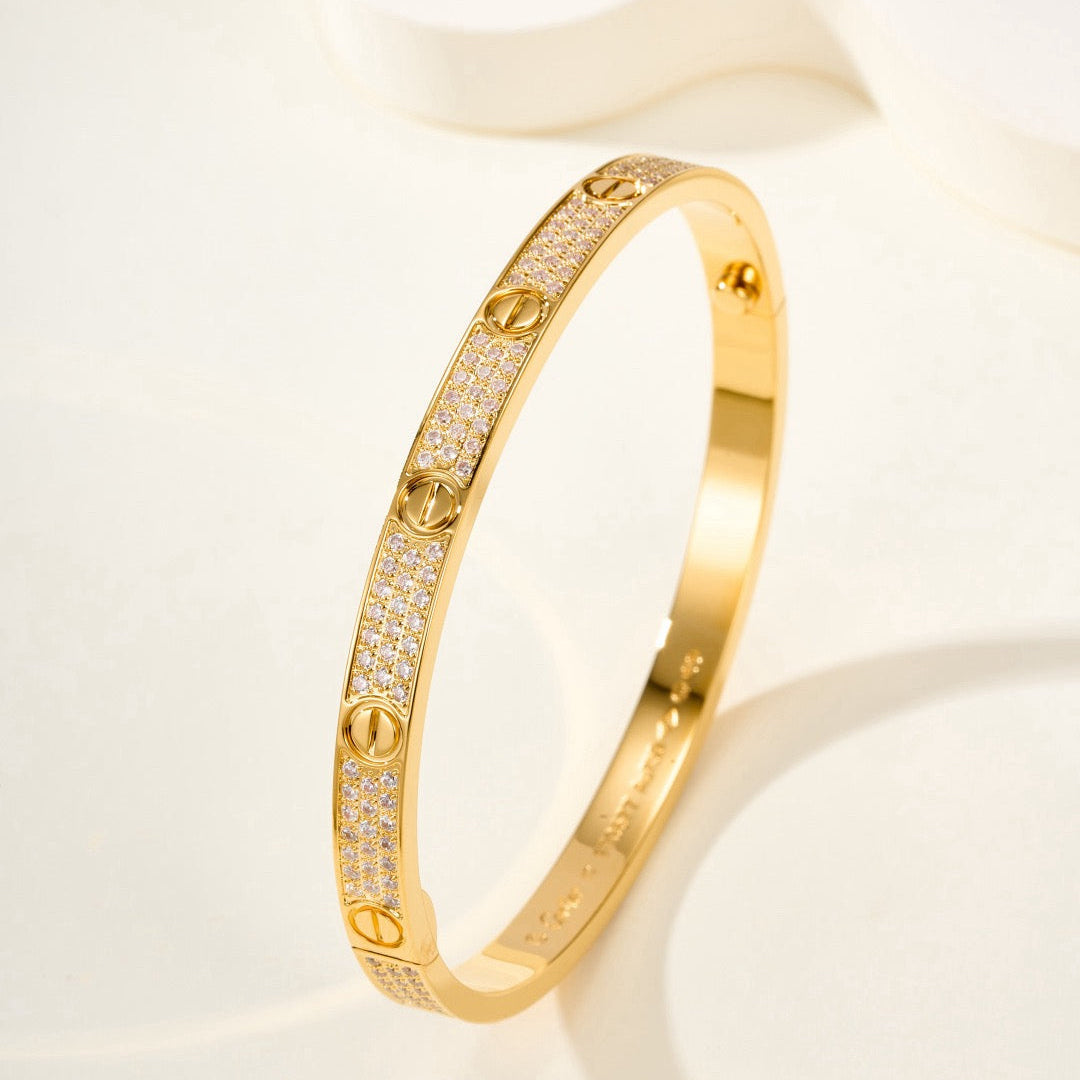 「ドリーム」LOVEブレスレット 4.8MM ダイヤモンドパヴェ