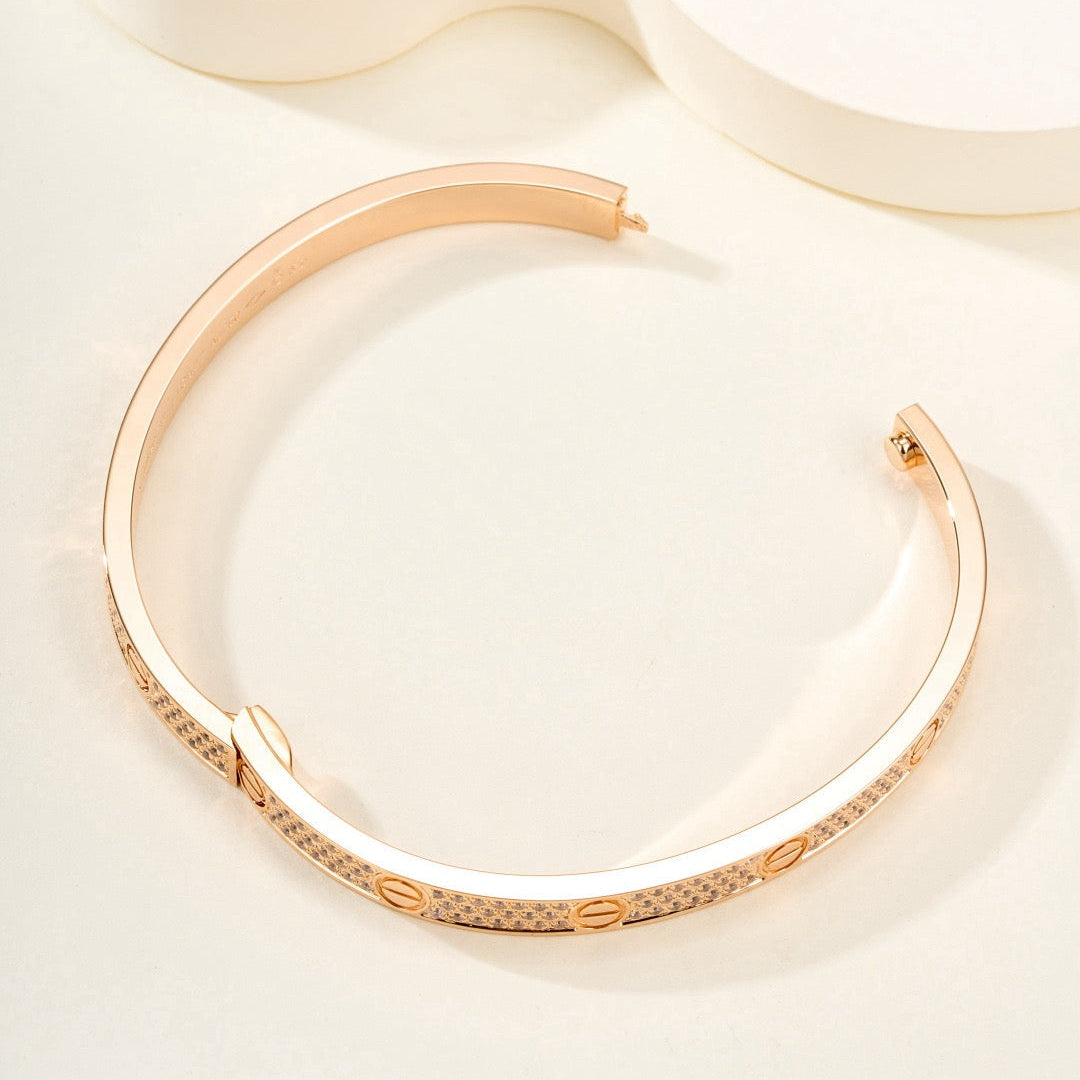 „Dream“ LIEBESARMBAND 4,8 MM DIAMANTBESETZT