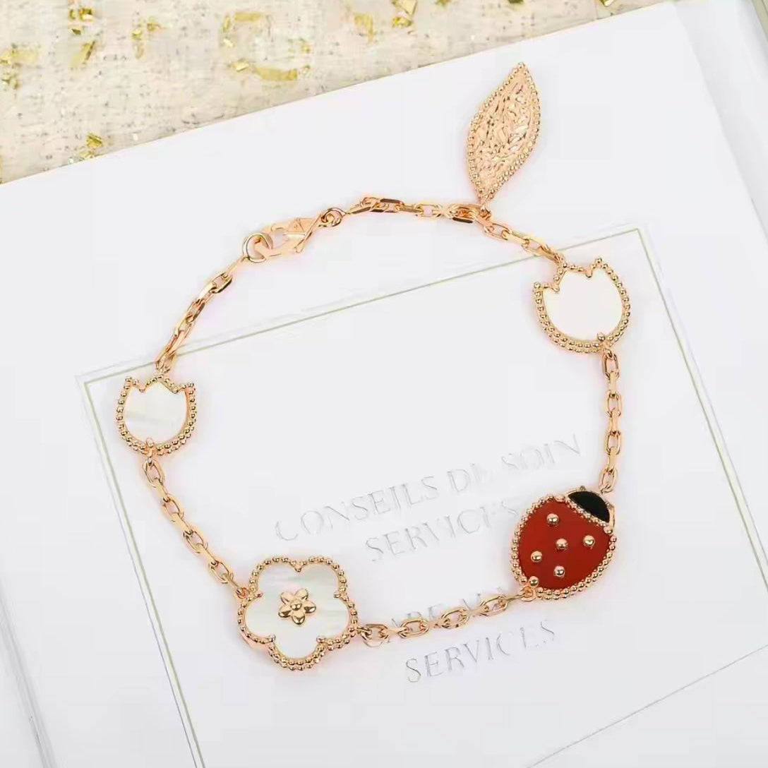 「ドリーム」ラッキースプリング 5モチーフ ブレスレット