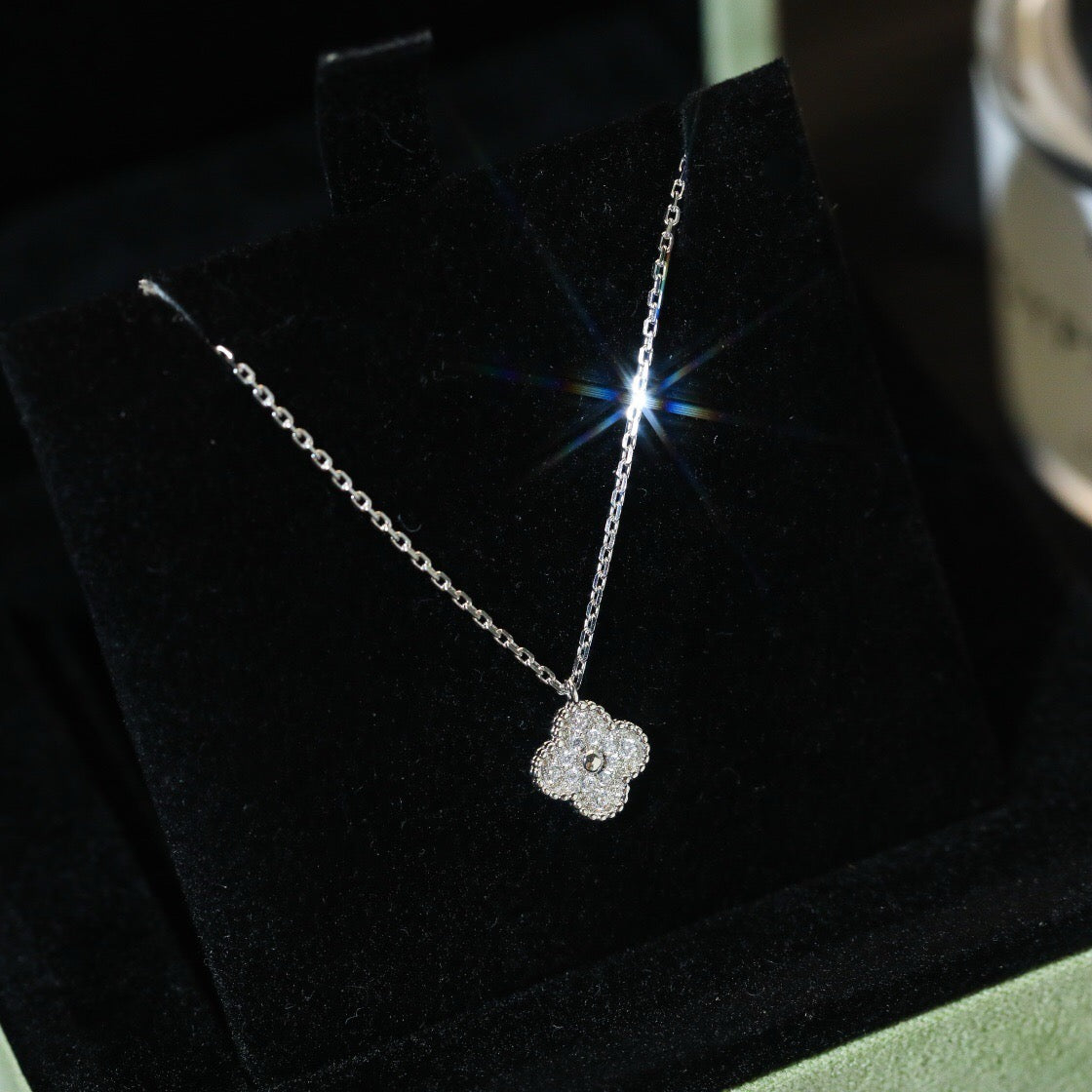 „Dream“-KLEEBÜTE MINI 9,5 MM ANHÄNGER DIAMANTENHALSKETTE