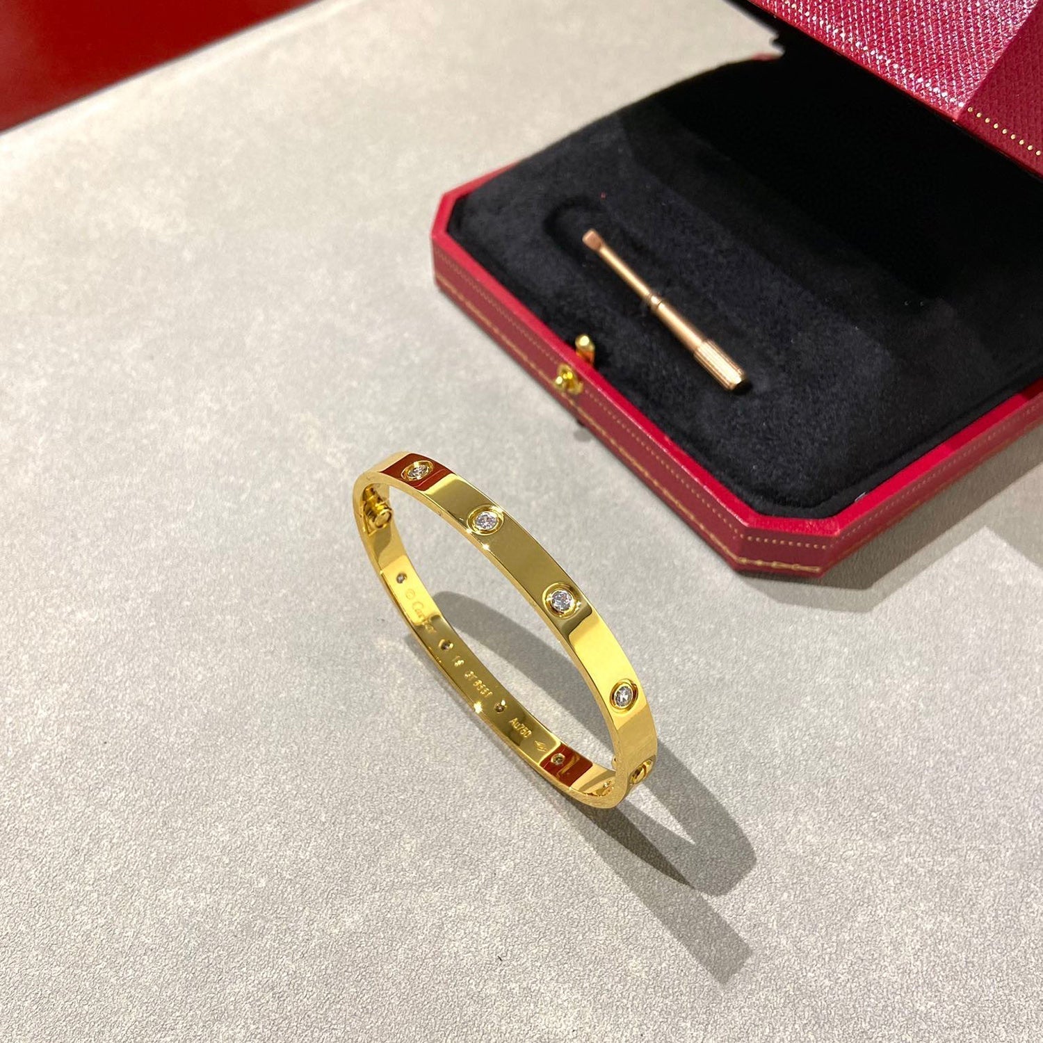 „DREAM“ LIEBESARMBAND 6.1MM 10 DIAMANTEN
