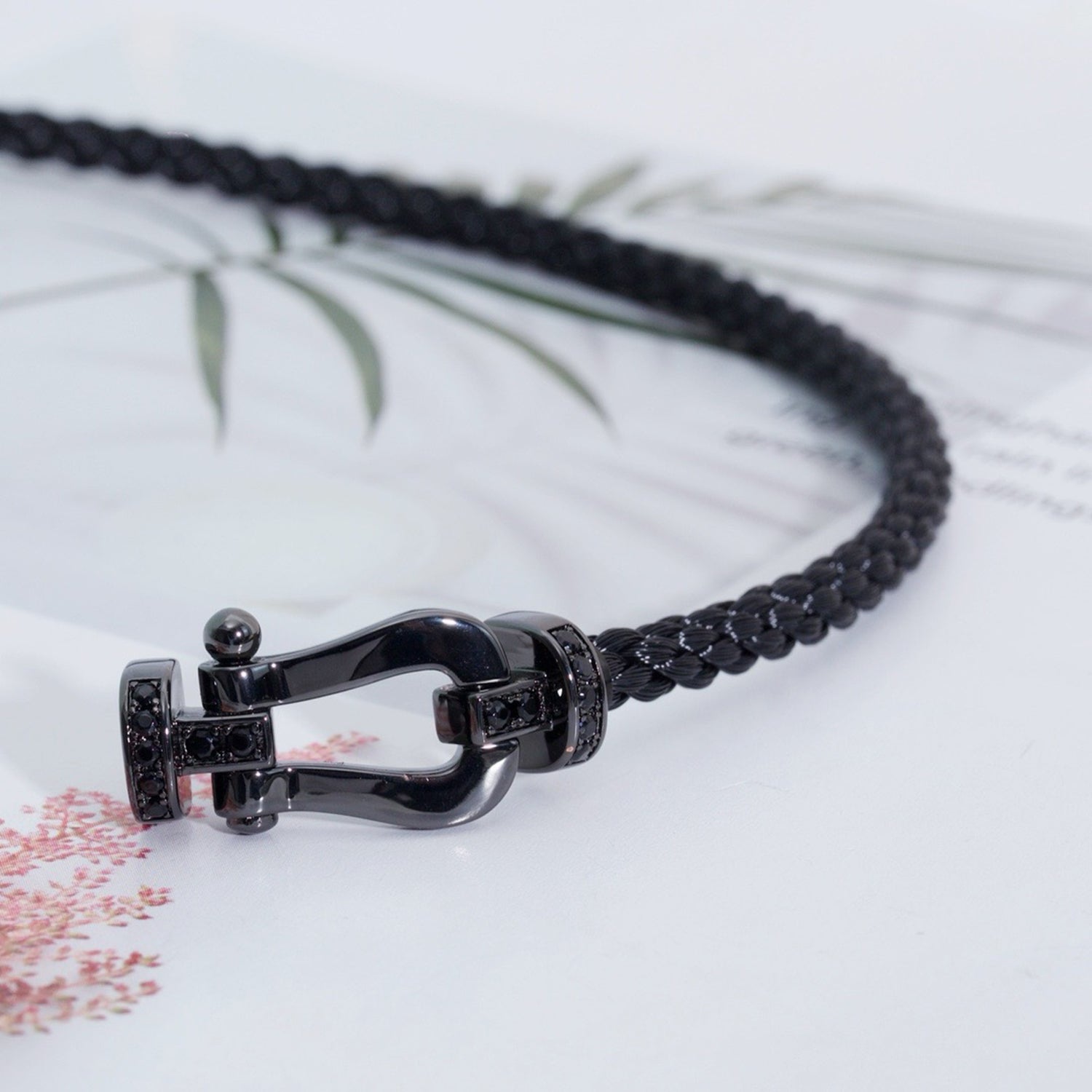 ¡®Dream¡¯FORCE GROSSE SERIE HUFEISEN SCHWARZES SAMURAI ARMBAND