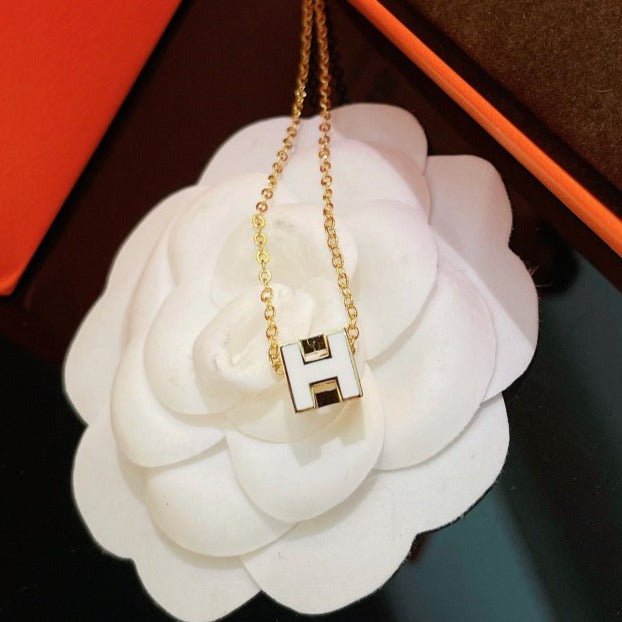 ¡®Dream¡¯H WEISSES, QUADRATISCHES GOLDHALSBAND