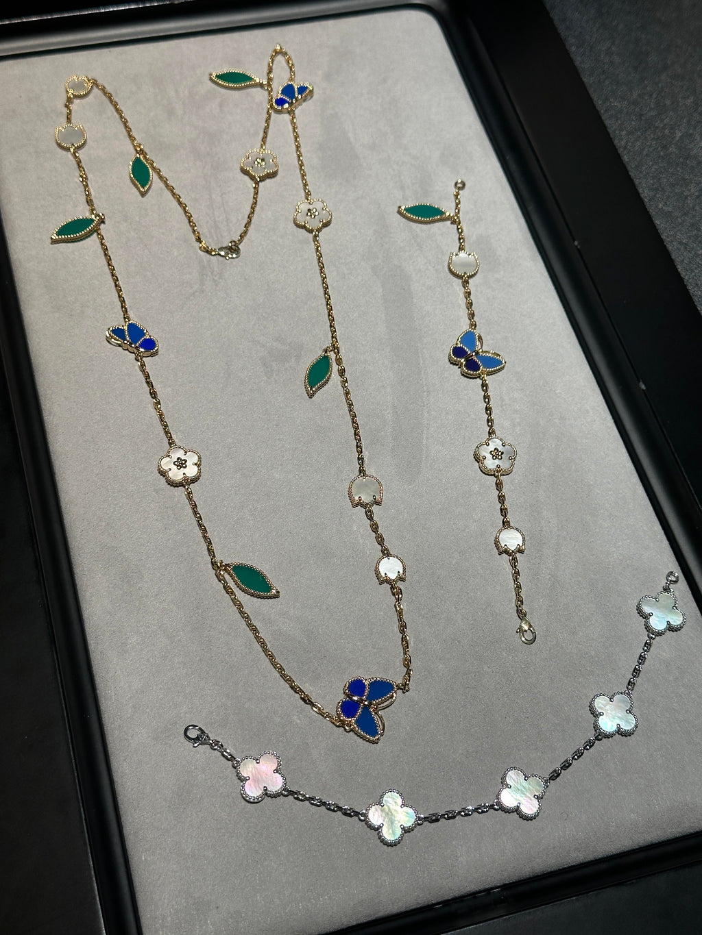 [Dream] 26個の新しいクローバー15個のモチーフのラッキーネックレス