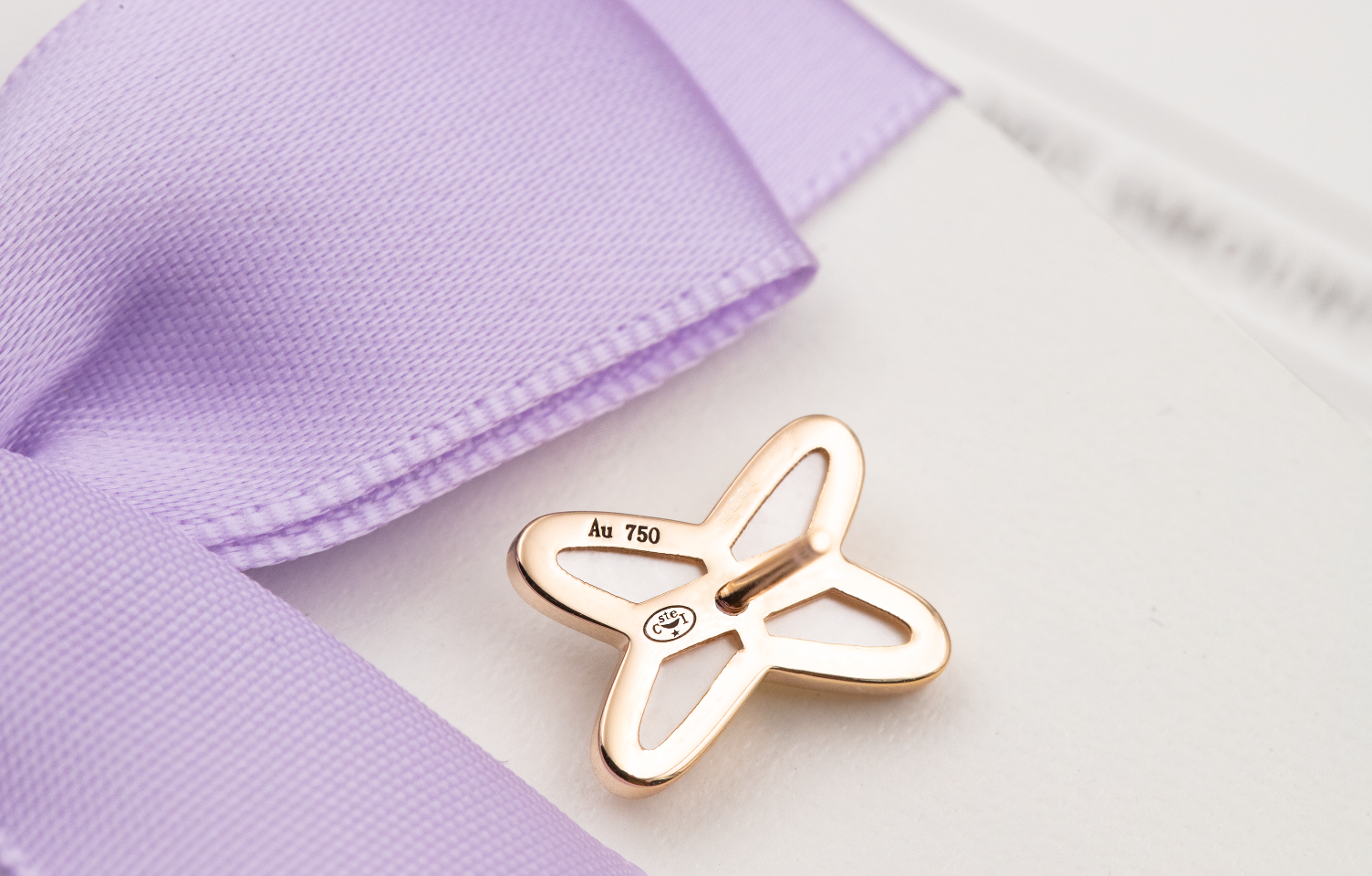 ¡®Dream¡¯JEUX DE WHITE MOP PINK GOLD DIAMOND EARRINGS