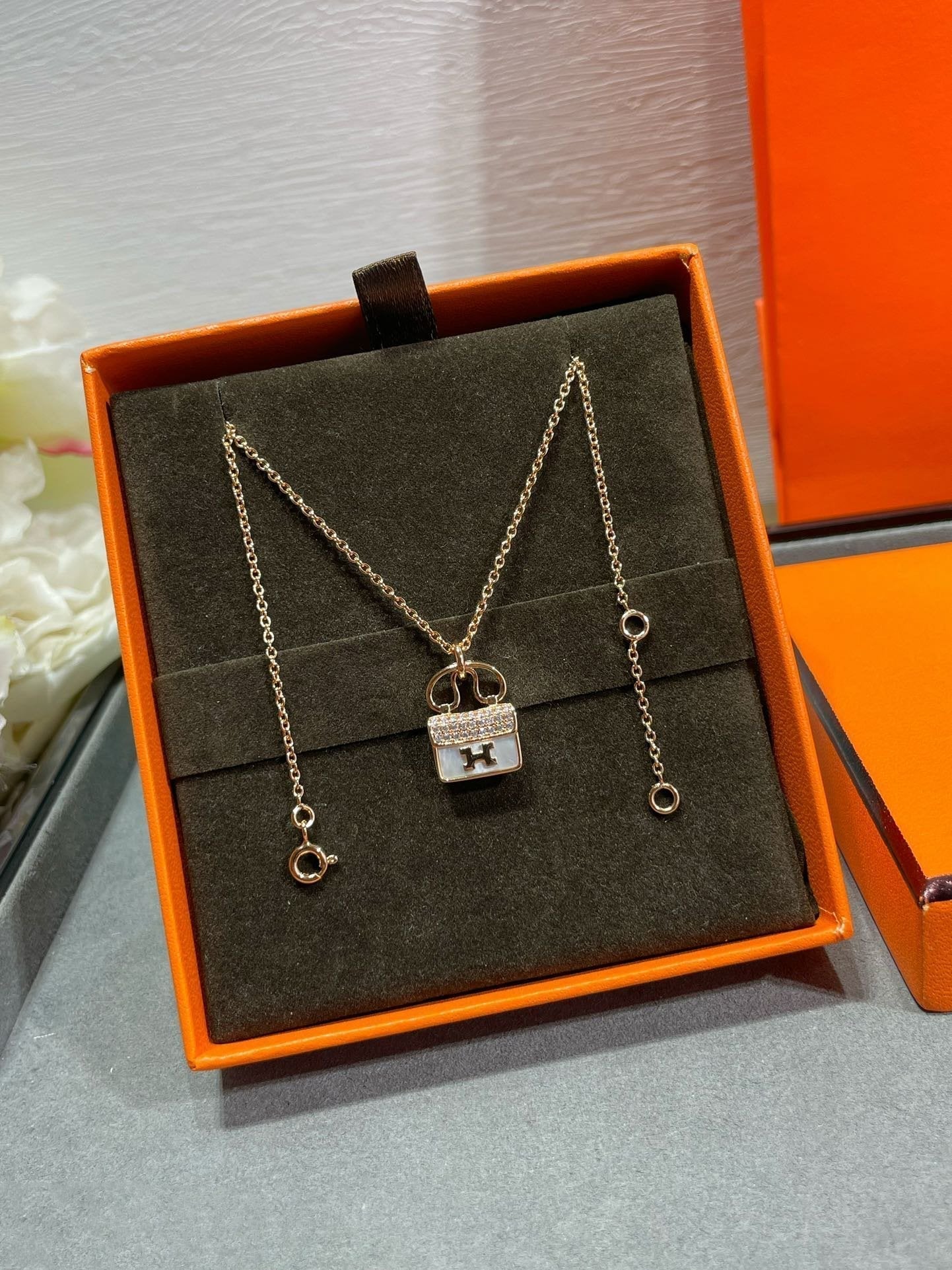 «Dream» CIRCE MOISSANITE ANHÄNGERKETTE GOLD